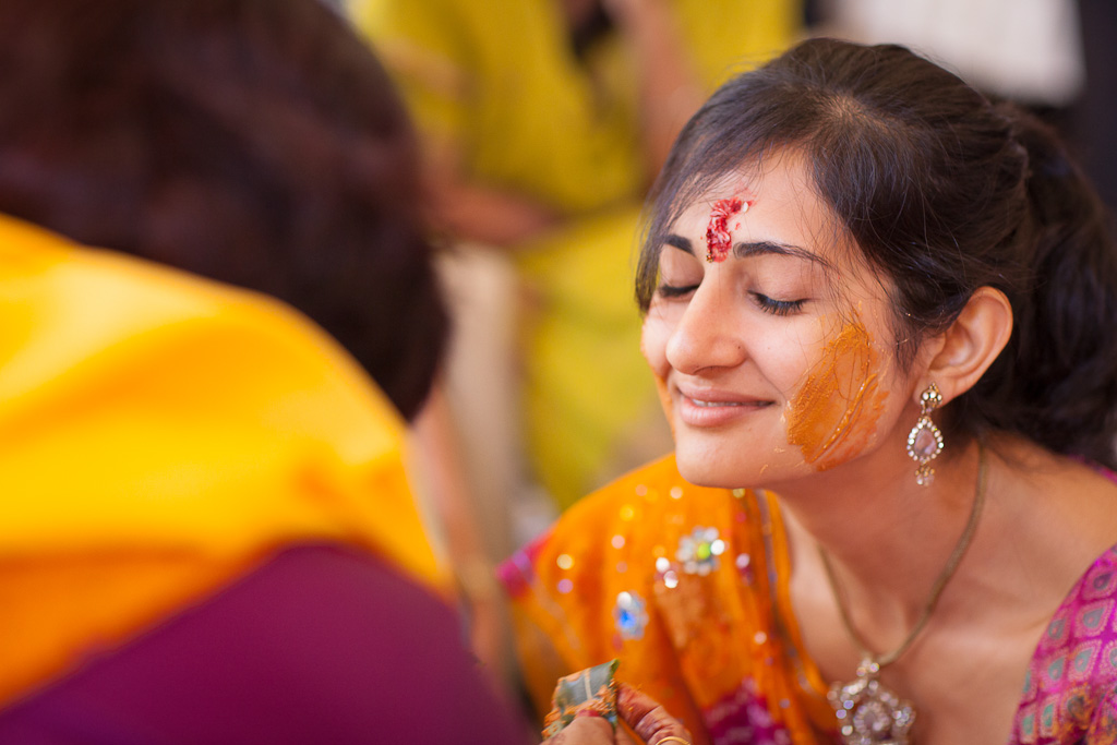 032-san-francisco-san-jose-indian-wedding-photographer-turmeric-ceremony-pooja